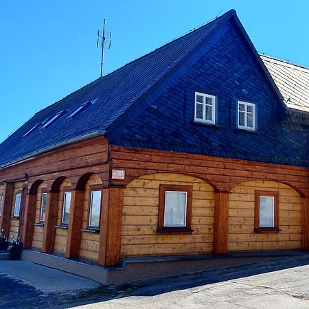 Penzion U Novotnych Jiřetín pod Jedlovou エクステリア 写真